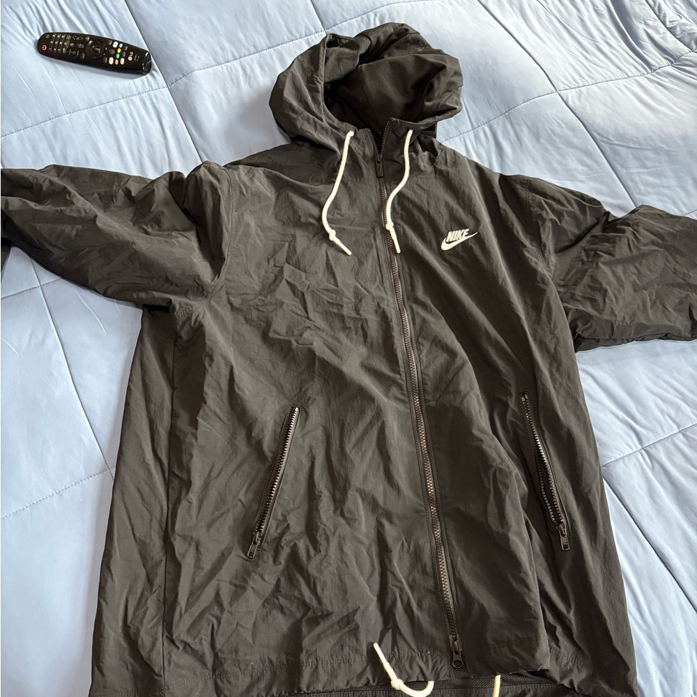 Nike Men's Black Hooded Windbreaker Jacket size large